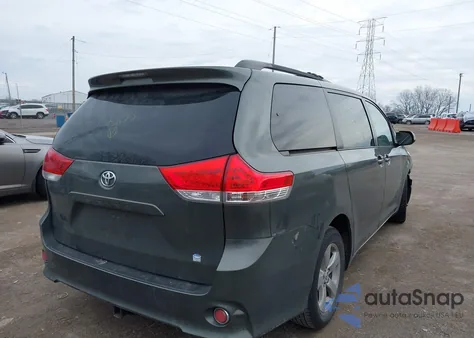 2013 Toyota Sienna Le V6 8 Passenger from USA, damaged, VIN 5TDKK3DC1DS292673